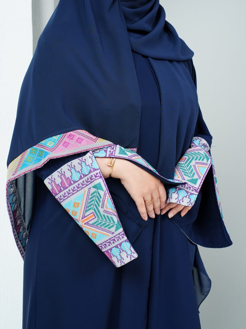⁦Gorgeous Abaya⁩ - الصورة ⁦2⁩