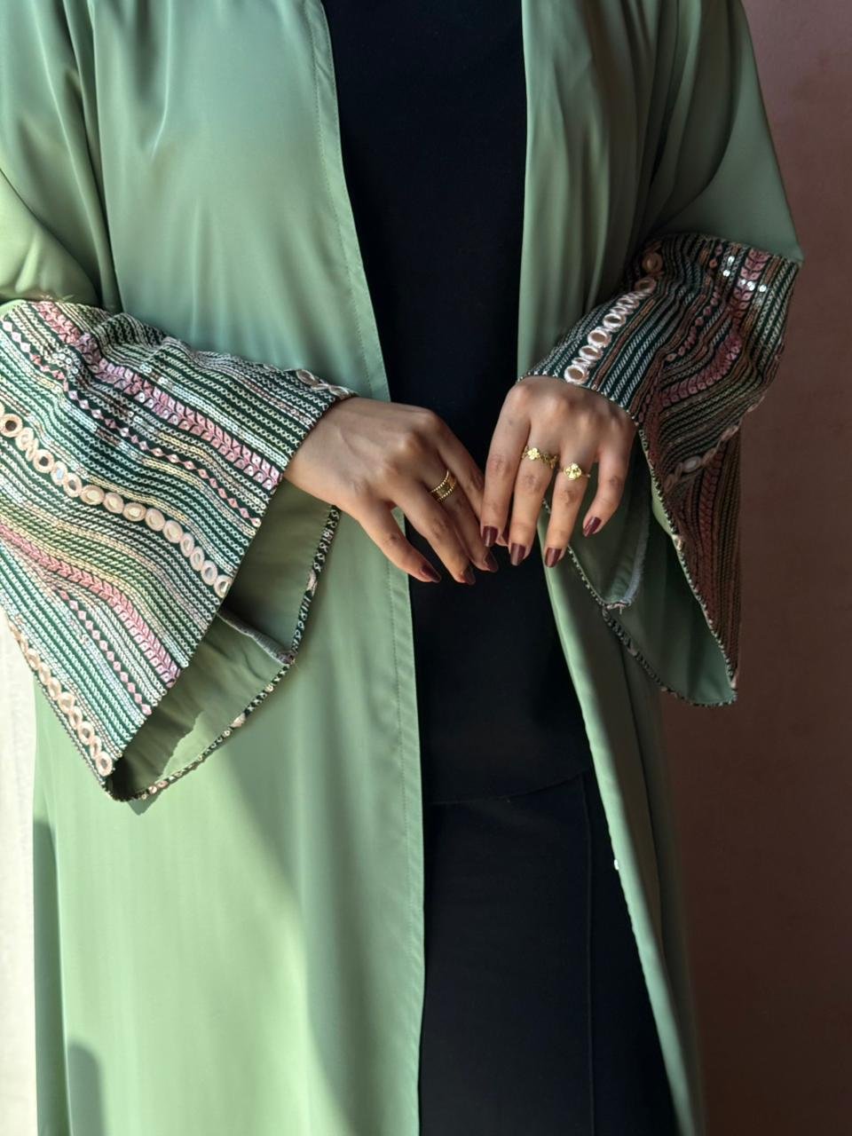 Jasmine Abaya - الصورة 4